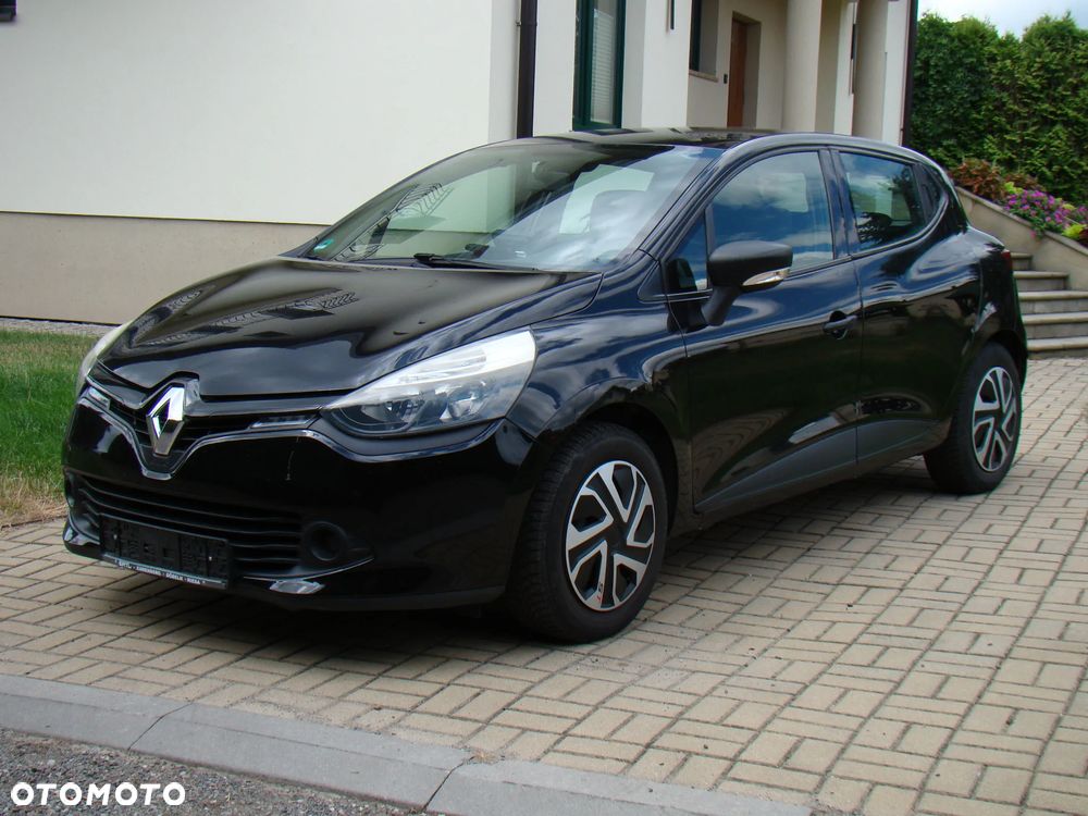 Renault Clio 1.2 16V 75 Life - 10