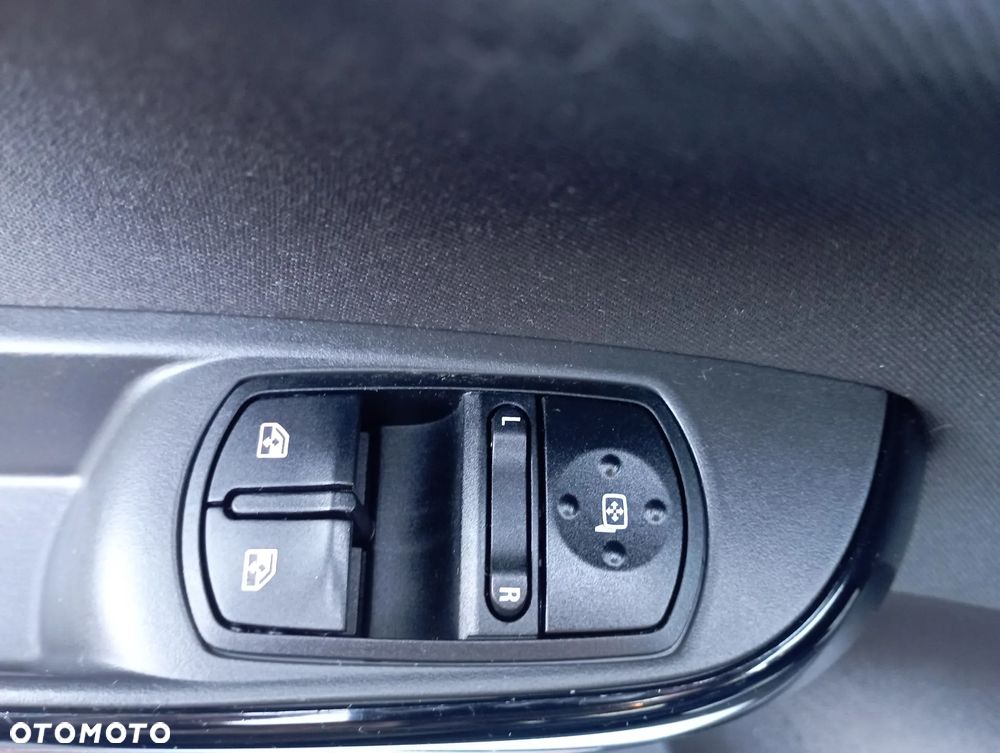 Opel Corsa 1.4 120 Lat - 17