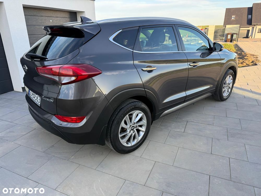Hyundai Tucson 1.7 CRDI BlueDrive Style 2WD - 7