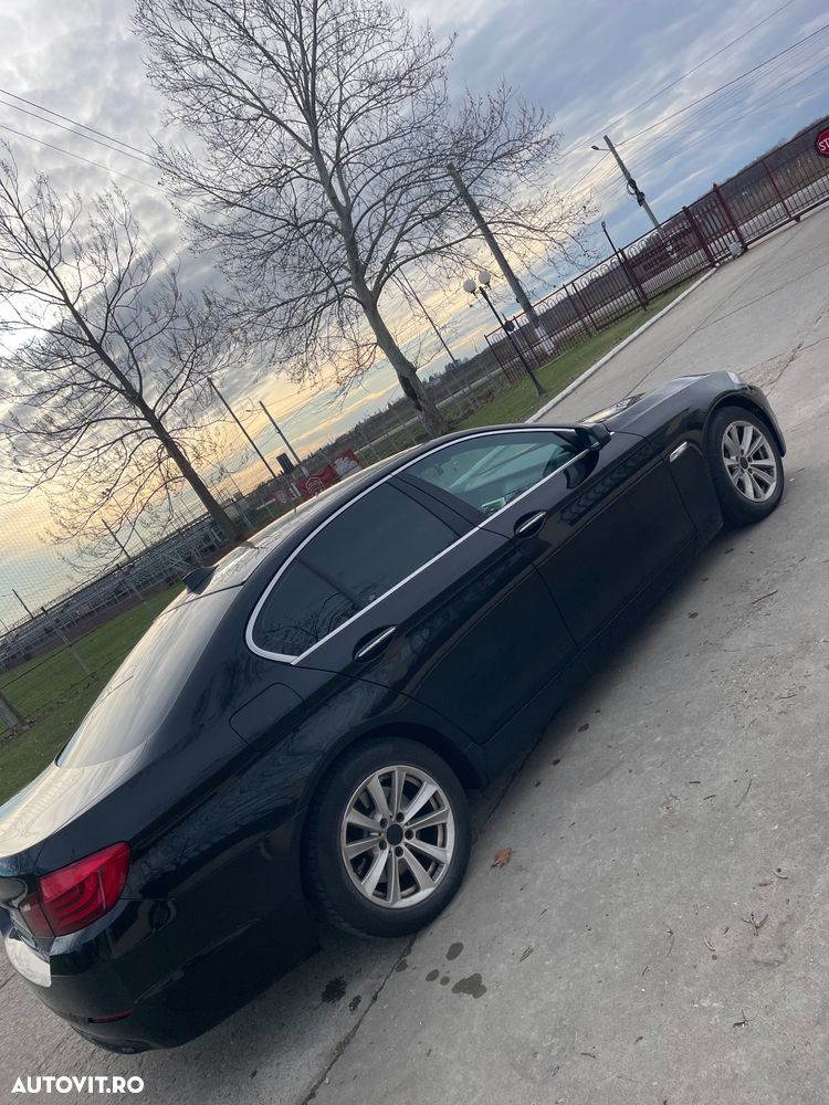 BMW Seria 5 520d - 5