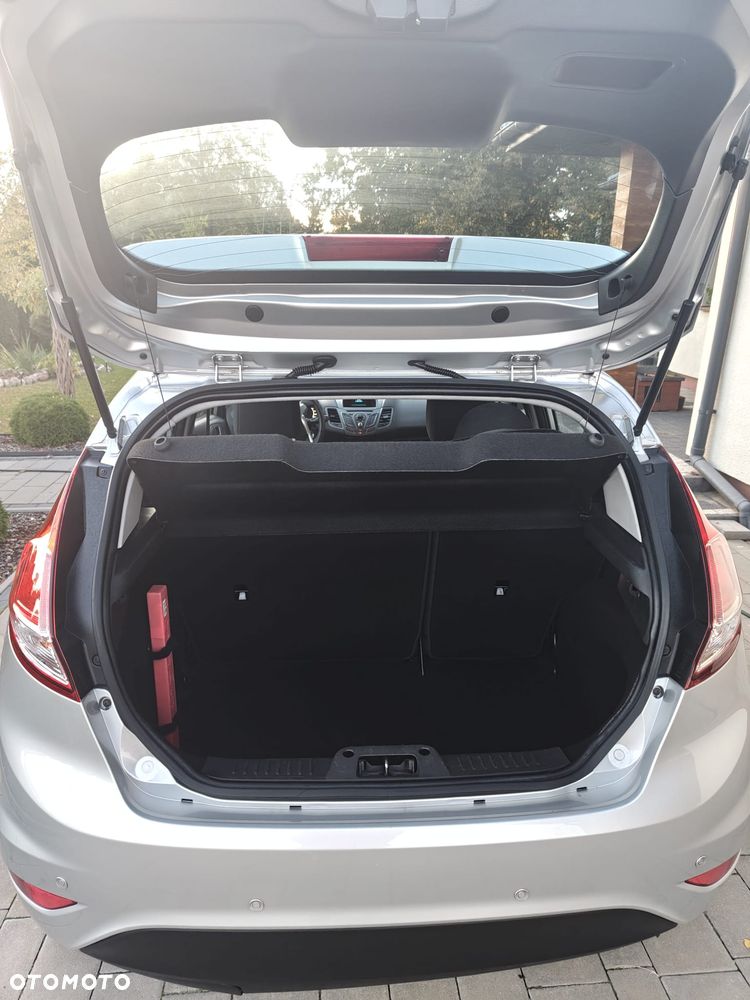Ford Fiesta 1.5 TDCi Ambiente - 22