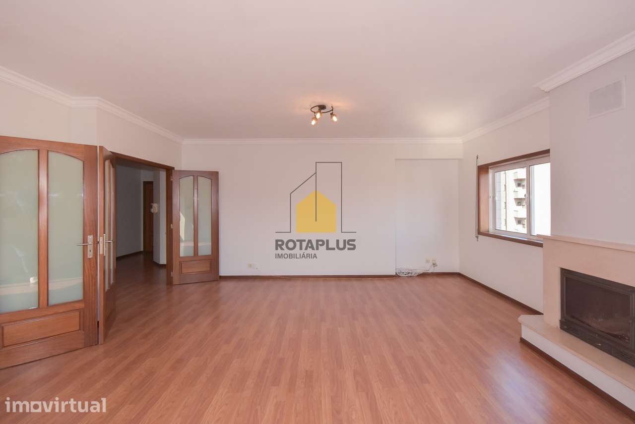 T3 Duplex para Arrendamento – Urbanização dos Maninhos - Grande imagem: 5/38
