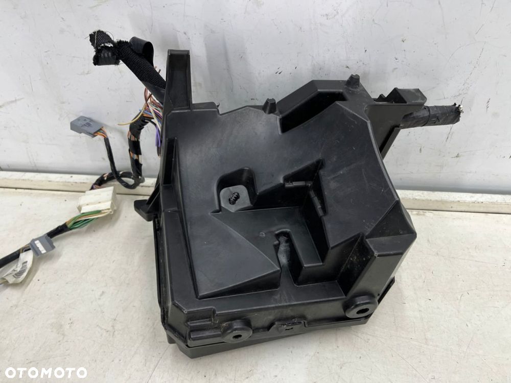 Skrzynka bezpieczników Renault Megane II 02-09r. 1.6 16V moduł obudowa pokrywa zaślepka 8200481867-G - 10