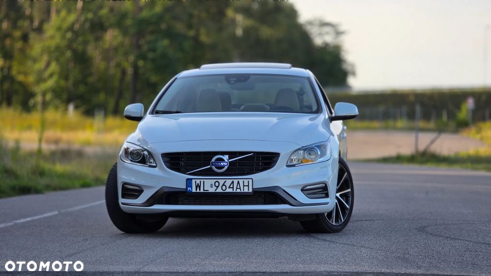 Volvo S60 T5 Drive-E Dynamic Edition (Momentum) - 2
