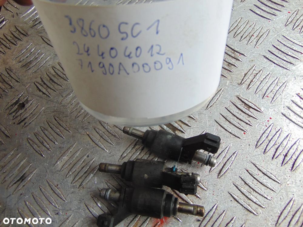 Wtryskiwacze Opel signum z22se 24404012 cena sztuka - 2