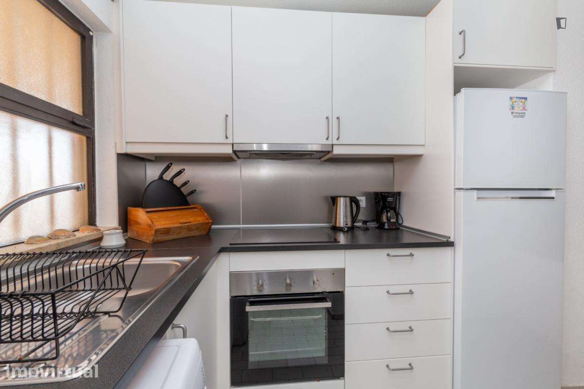 Apartamento com 2 quartos - localizado em Portimao - Grande imagem: 4/16