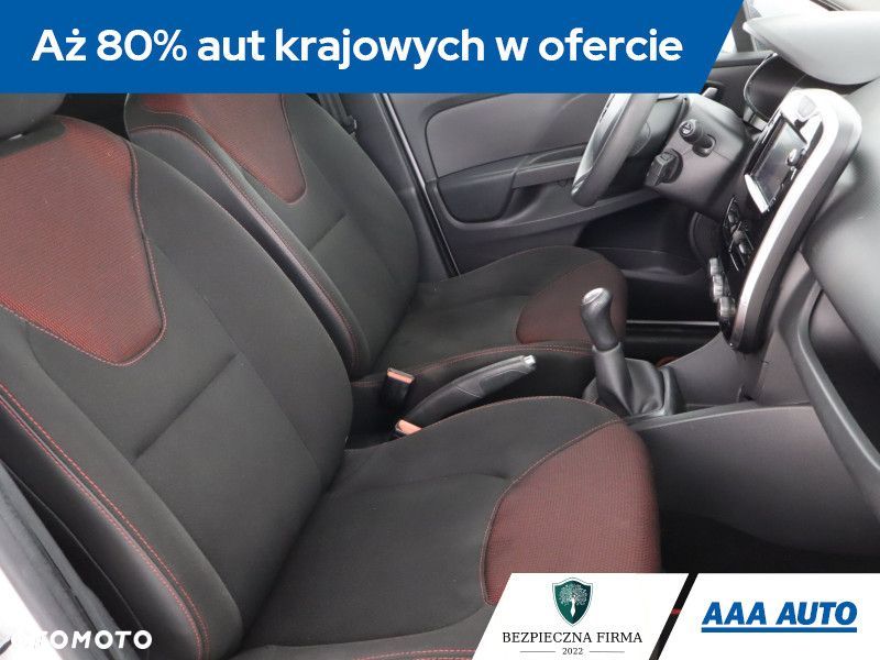 Renault Clio - 11