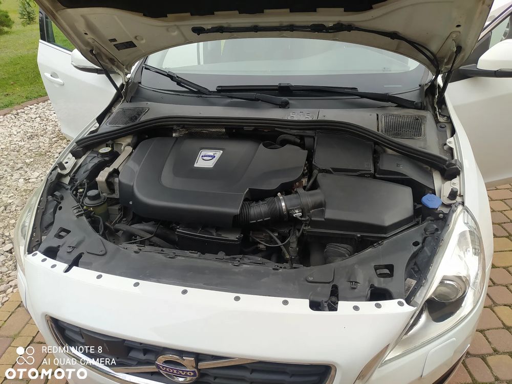 Volvo V60 D5 AWD Geartronic Momentum - 27
