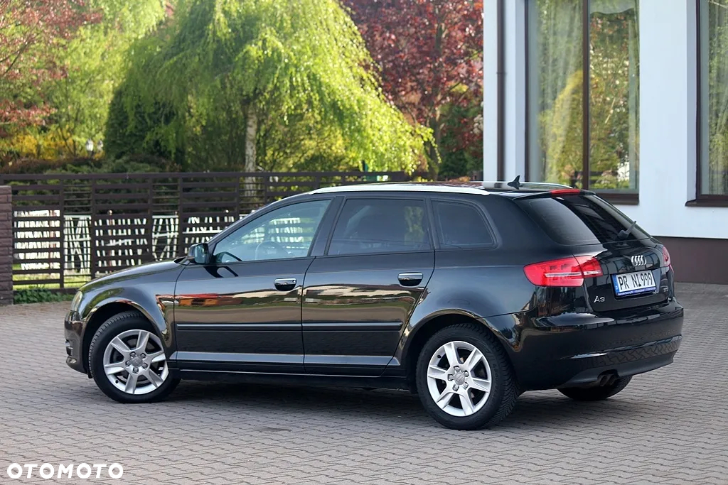 Audi A3 1.4 TFSI Sportback Ambiente - 11