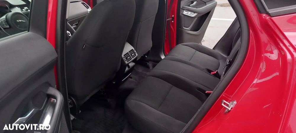 Jaguar E-Pace - 11