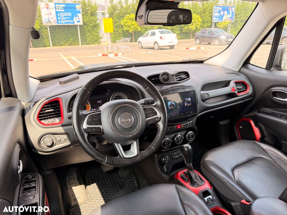 Jeep Renegade - 35