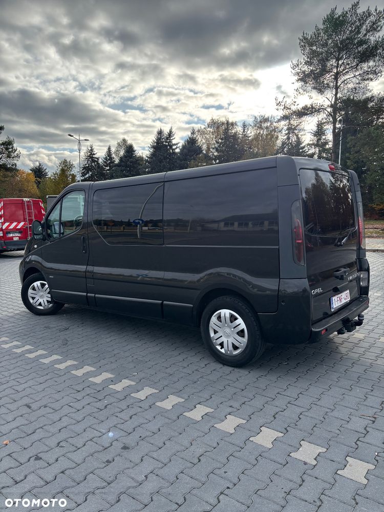 Opel Vivaro - 7