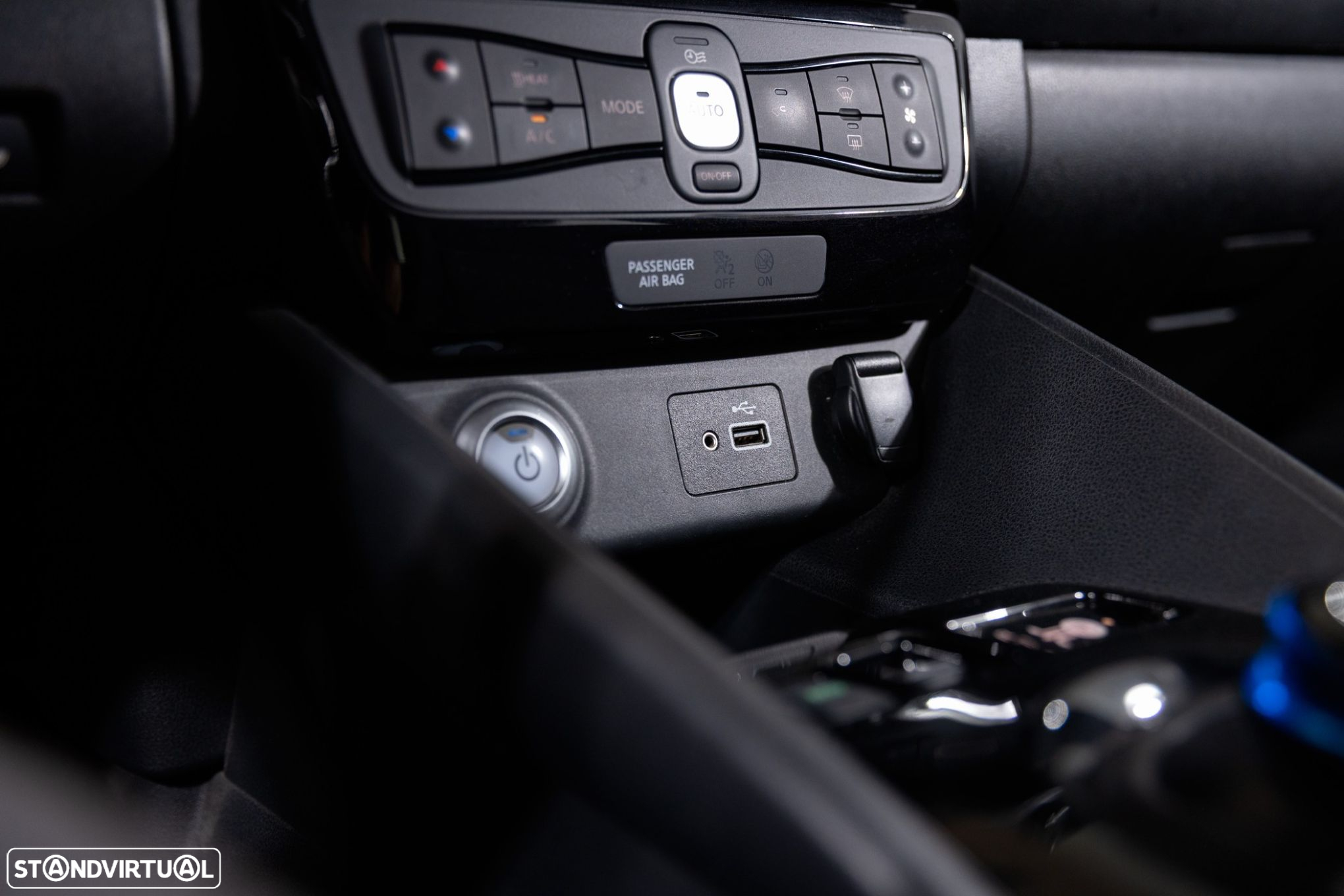 Nissan Leaf N-Connecta - 18