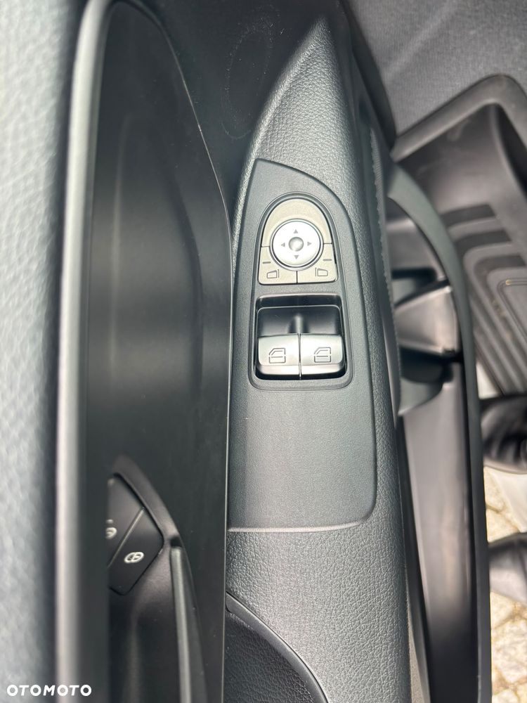 Mercedes-Benz Vito - 18