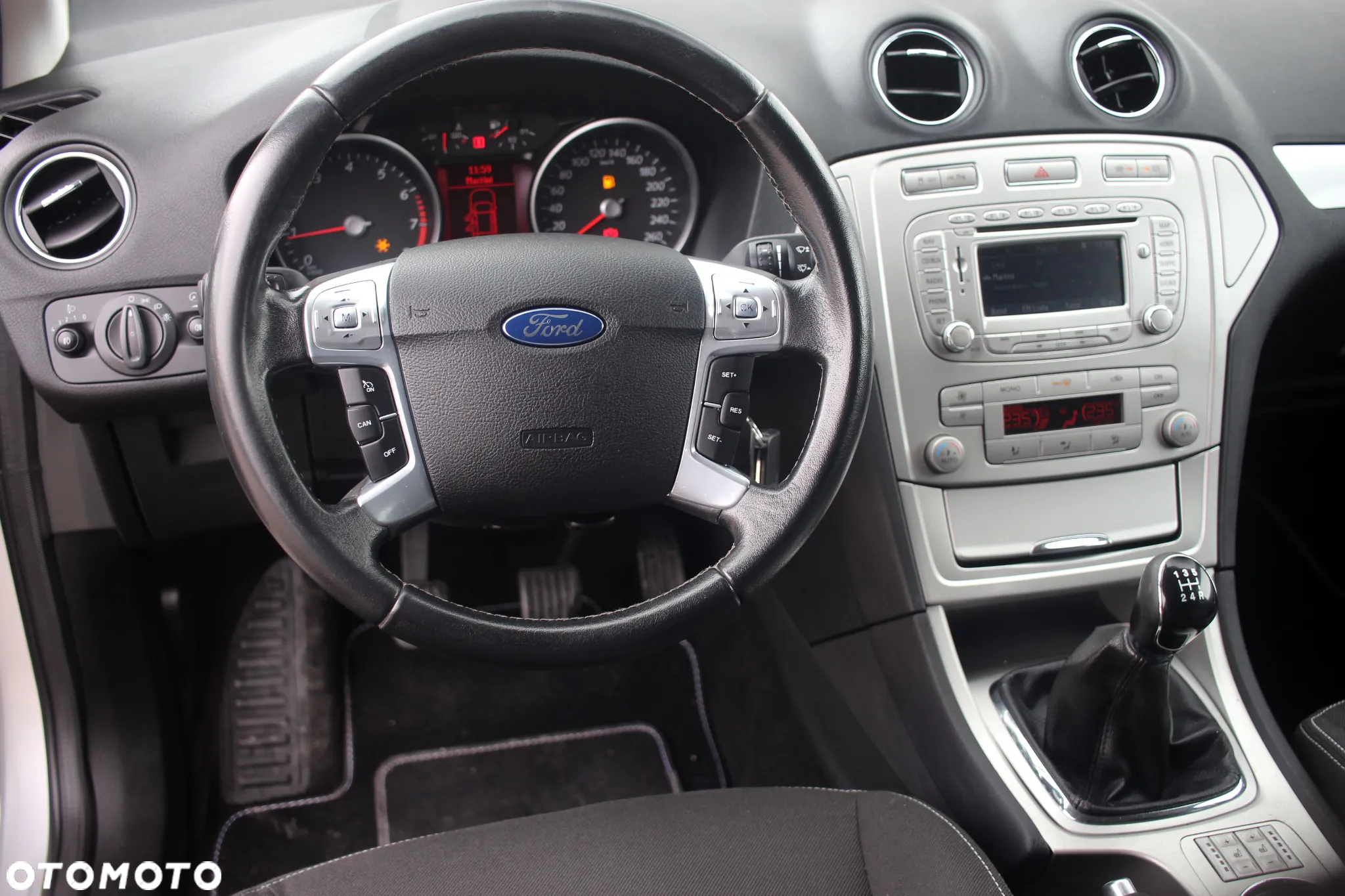 Ford Mondeo 2.0 Champions Edition - 13