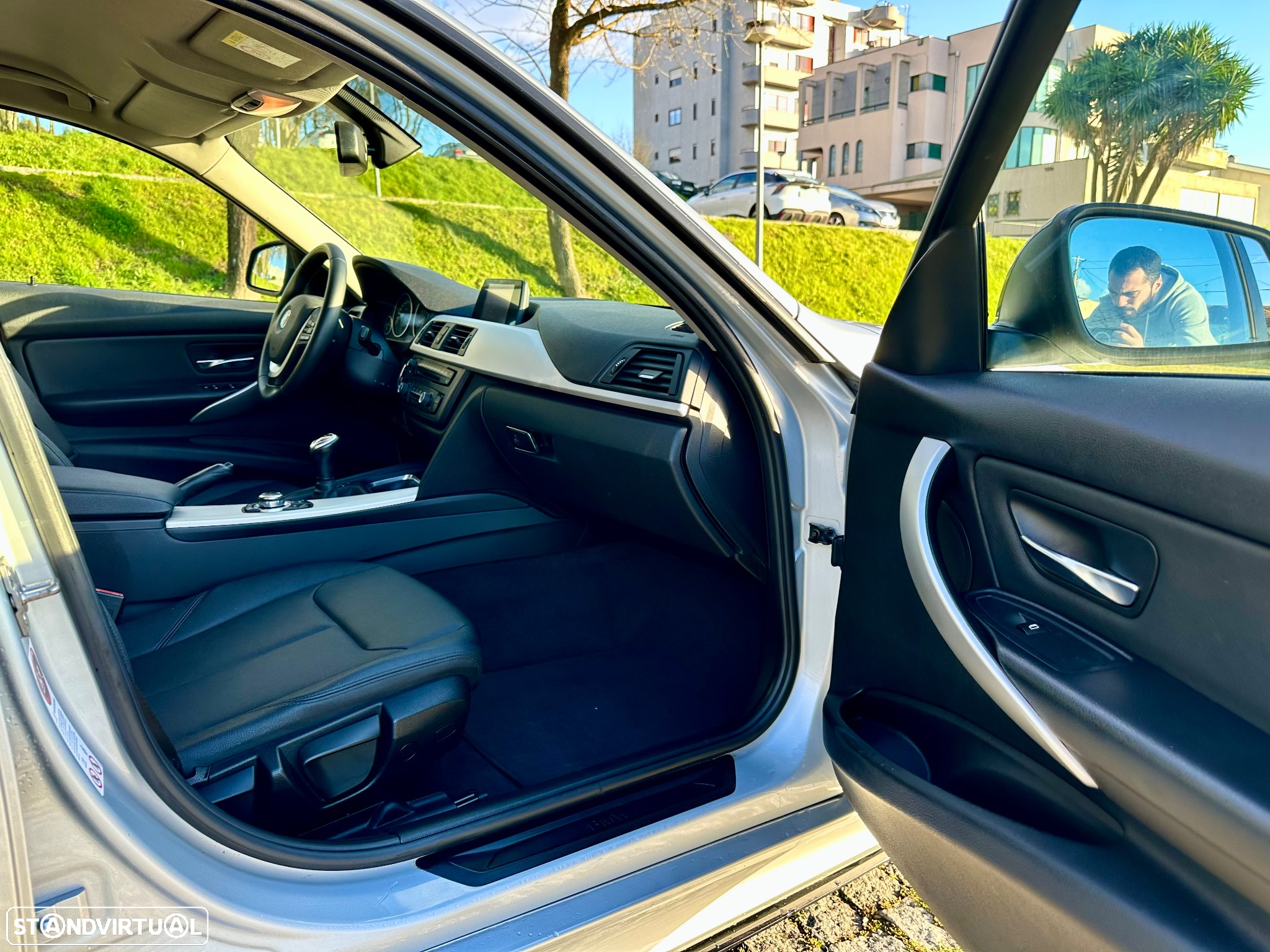 BMW 318 d Touring Pack M - 29