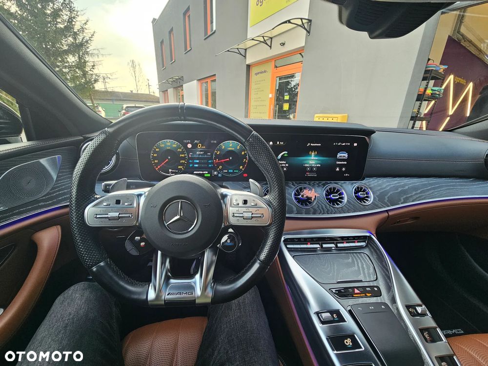 Mercedes-Benz AMG GT 43 4-Matic+ - 25
