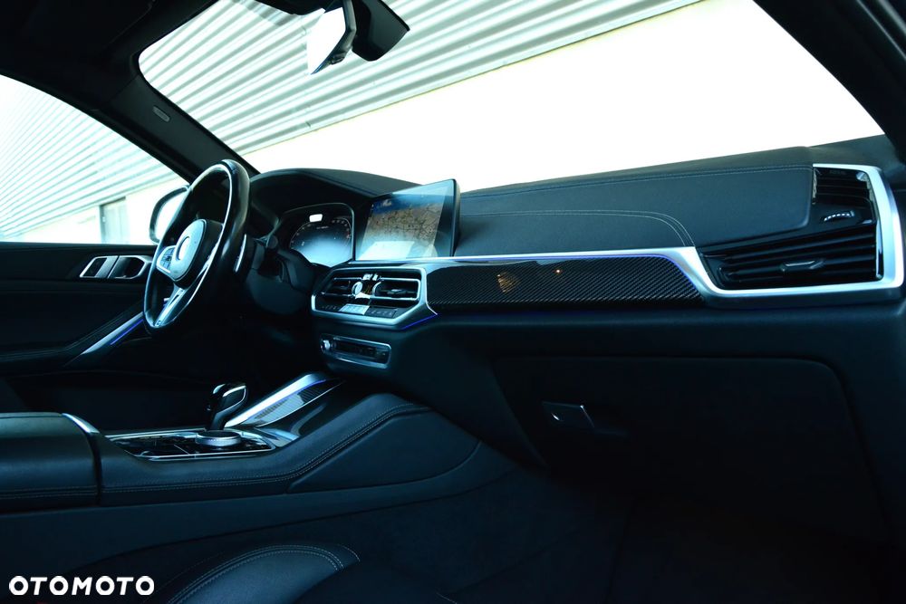 BMW X6 M50i - 20