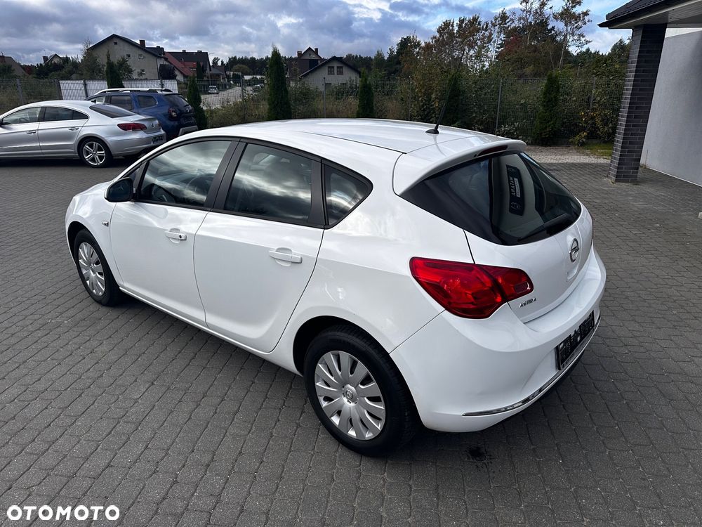 Opel Astra - 3