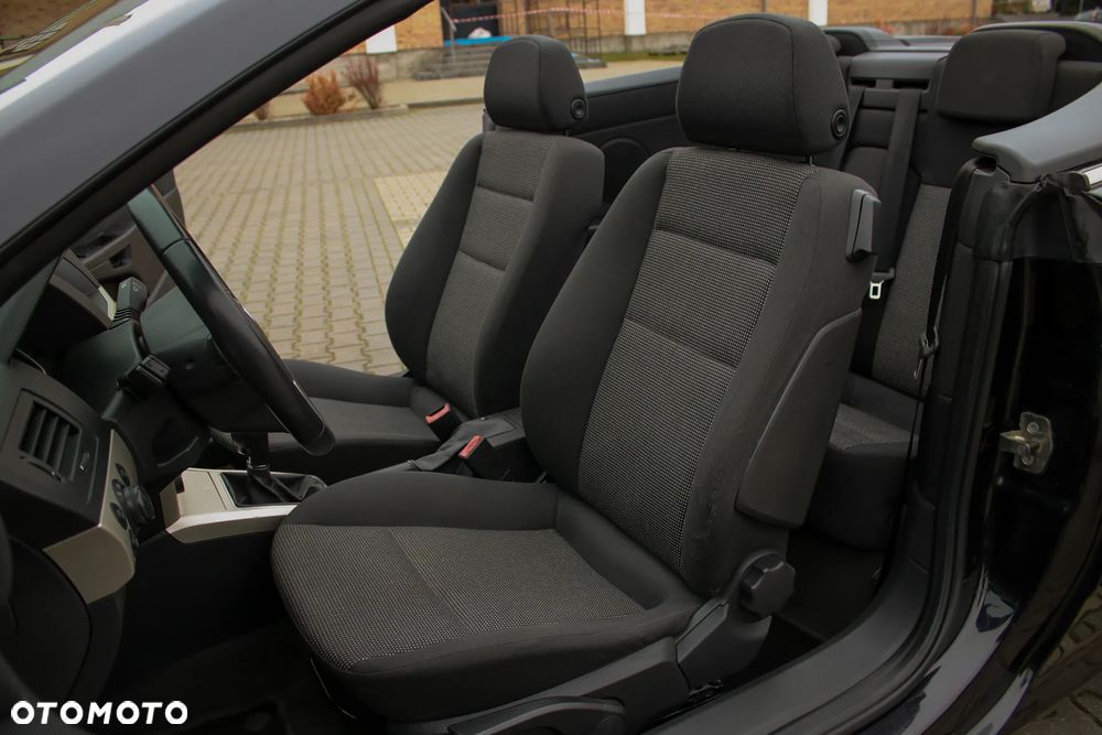 Opel Astra 1.6 Endless Summer - 31