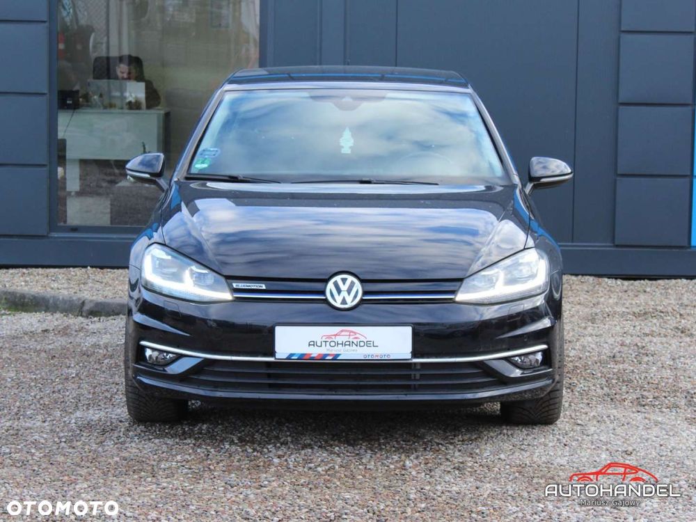 Volkswagen Golf - 2