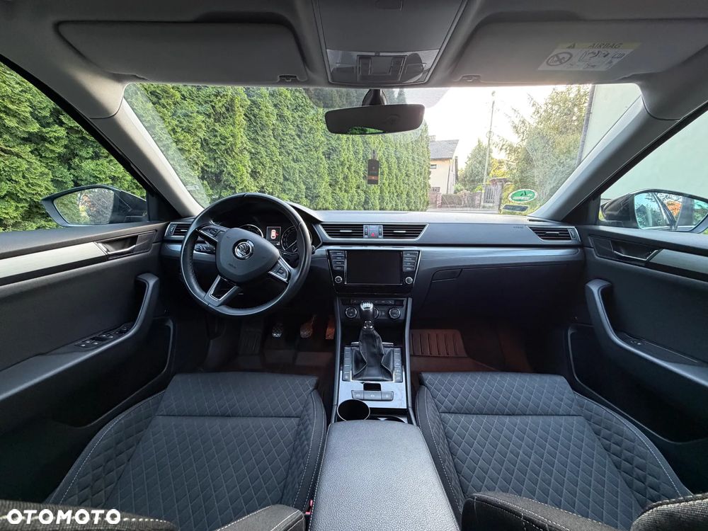 Skoda Superb 2.0 TDI Style - 11