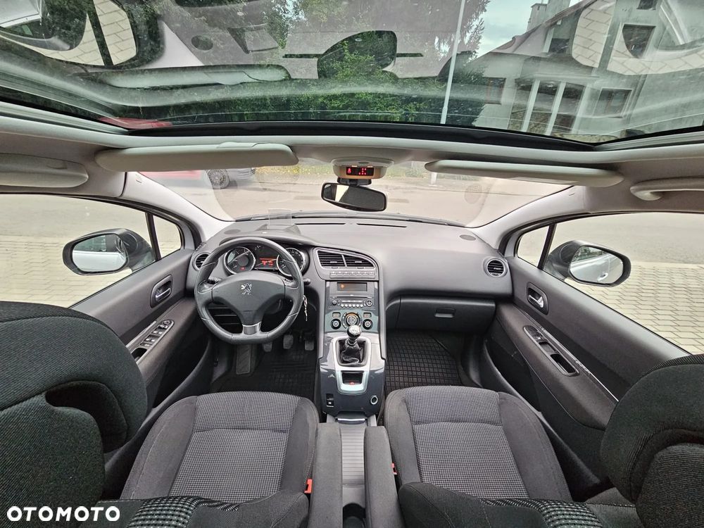 Peugeot 5008 - 13