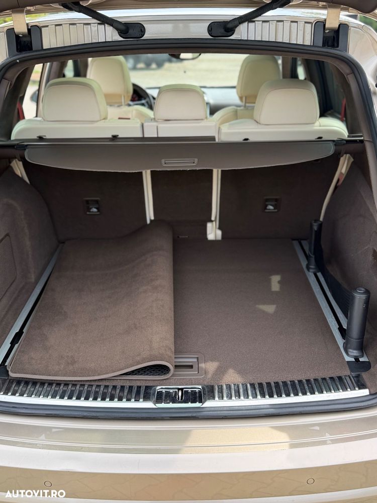 Porsche Cayenne - 23
