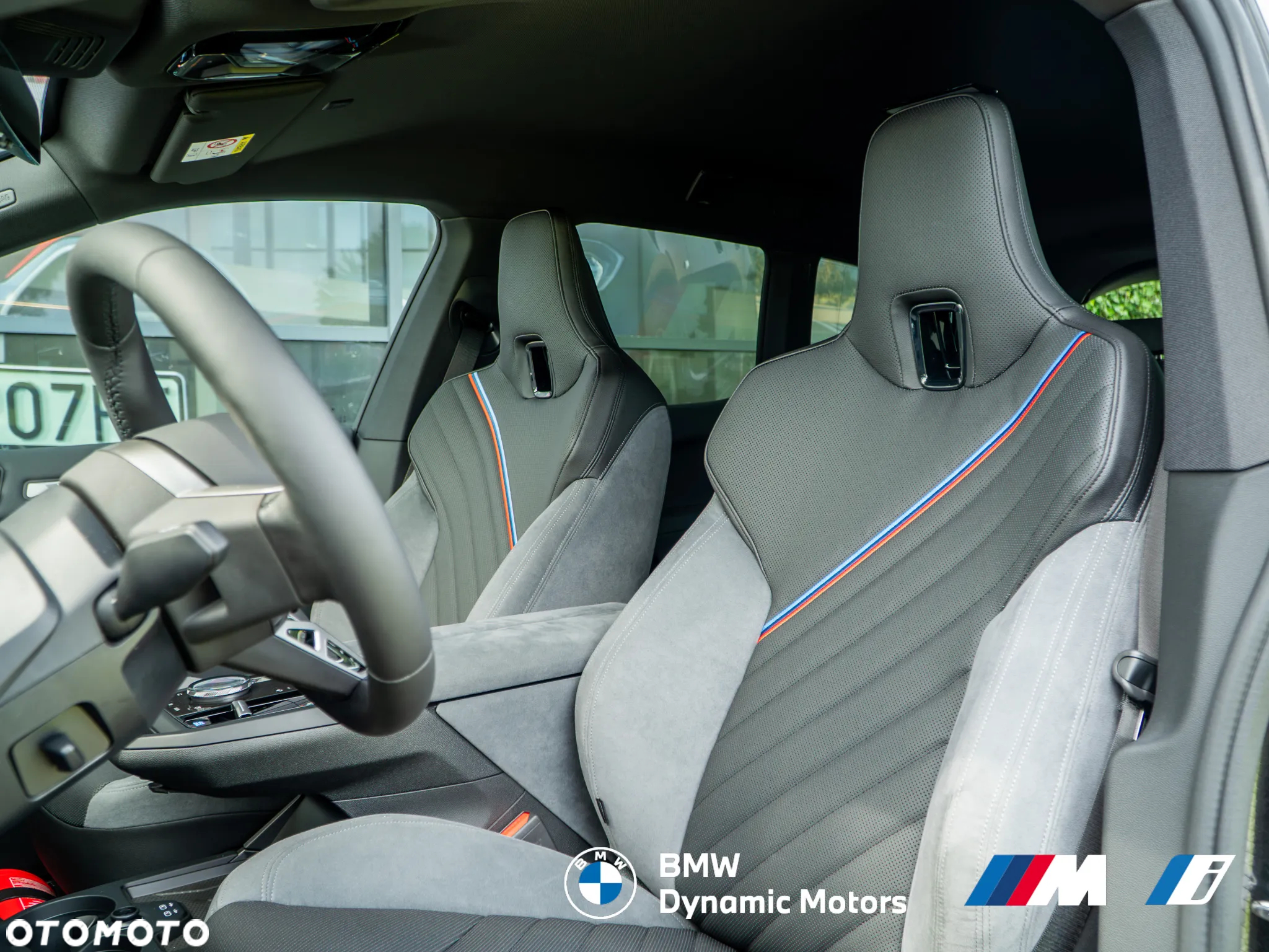 BMW iX xDrive45 - 14