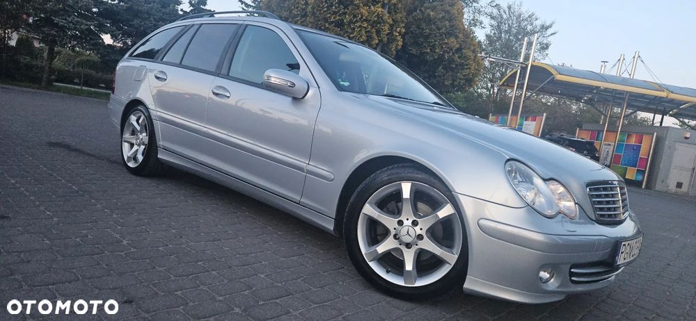 Mercedes-Benz Klasa C 180 Kompressor Automatik Avantgarde Sport Edition - 11