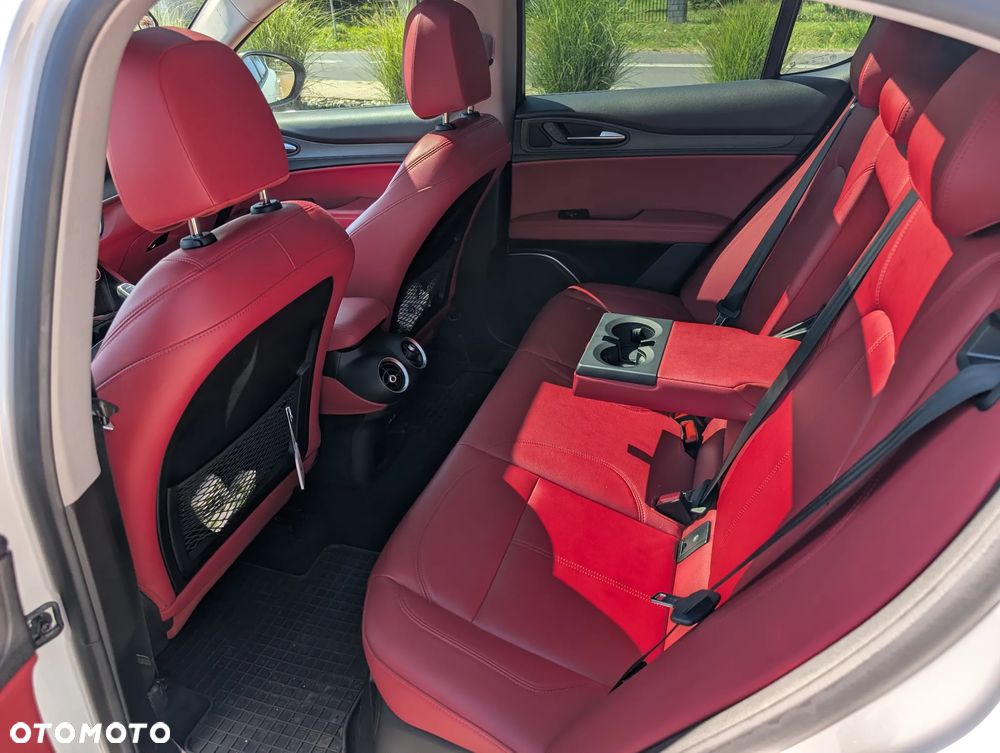 Alfa Romeo Stelvio 2.0 Turbo TI Q4 - 10