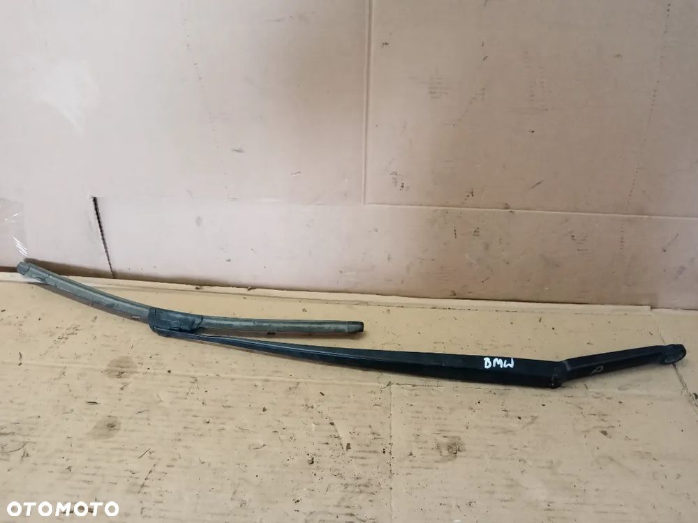 Ramie wycieraczki prawy przód wycieraczka BMW E46 8225998 - 1