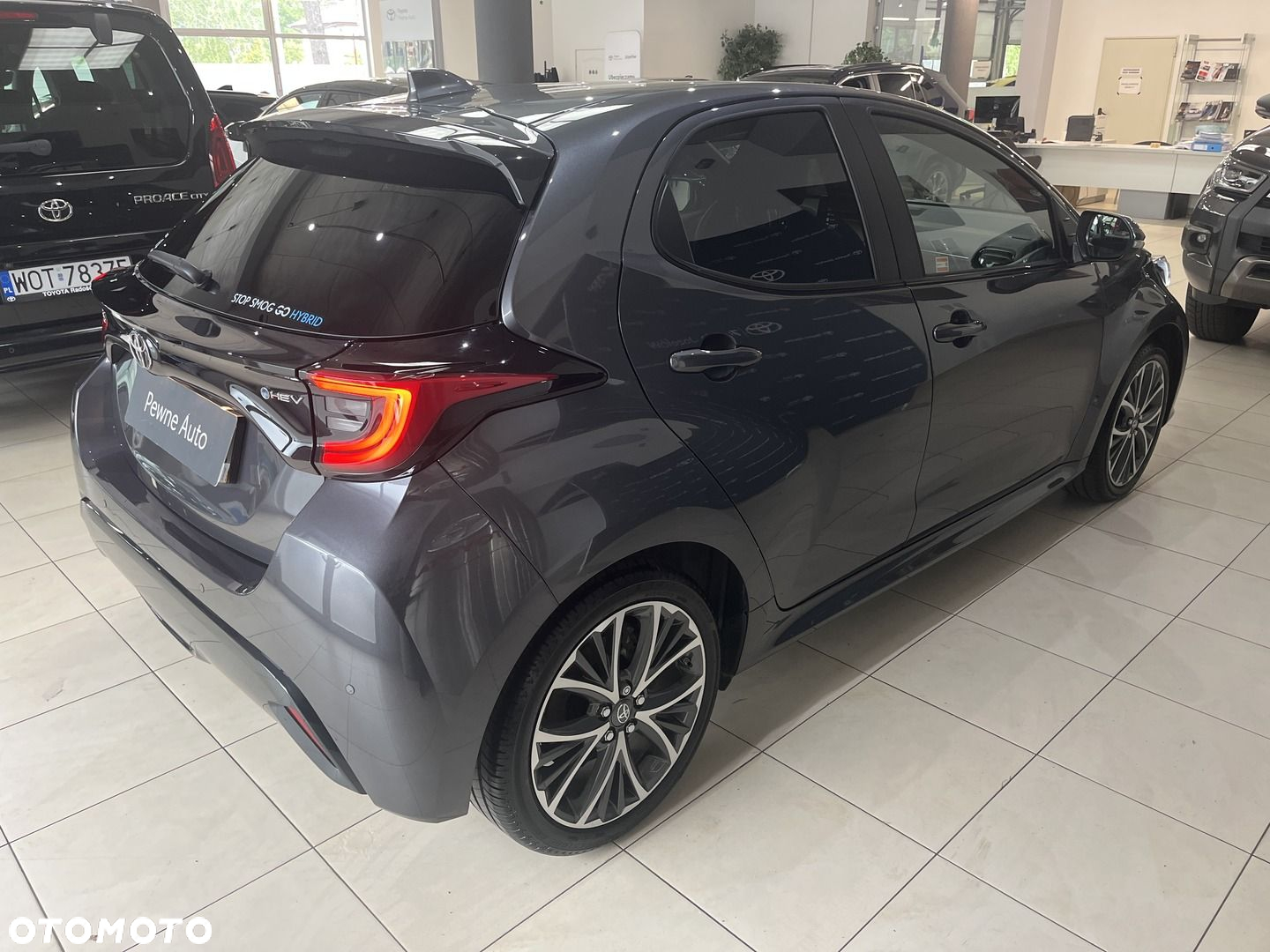 Toyota Yaris - 4