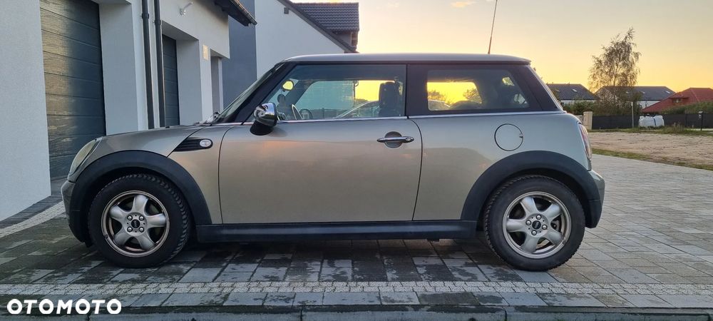 MINI ONE - 2