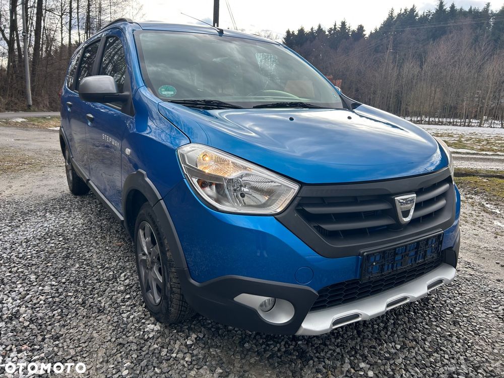 Dacia Lodgy dCi 110 Stepway - 33