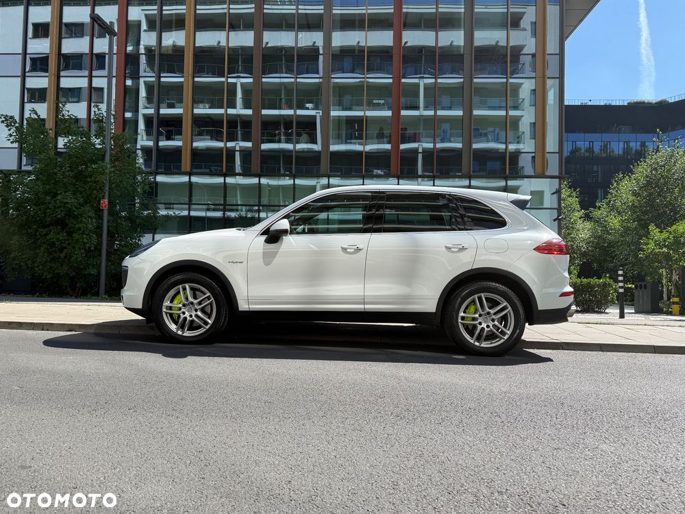 Porsche Cayenne S e-Hybrid - 12