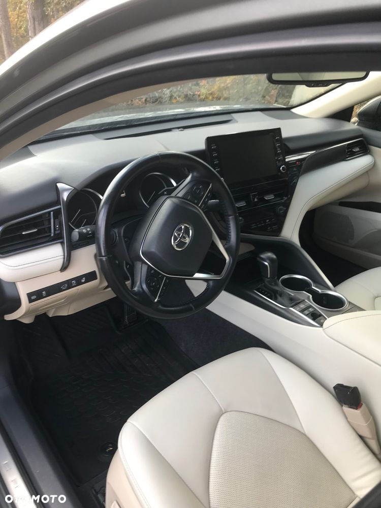 Toyota Camry 2.5 Hybrid Prestige CVT - 4