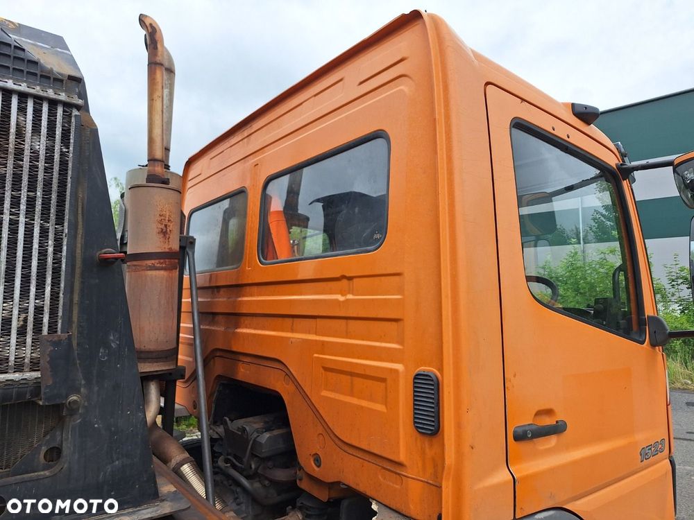 MIKANN Atego 1523 - 33