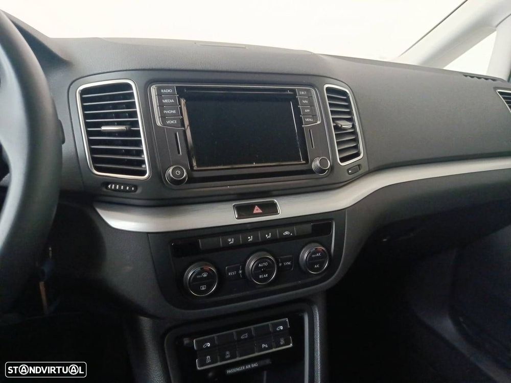 VW Sharan 1.4 TSI Confortline - 20