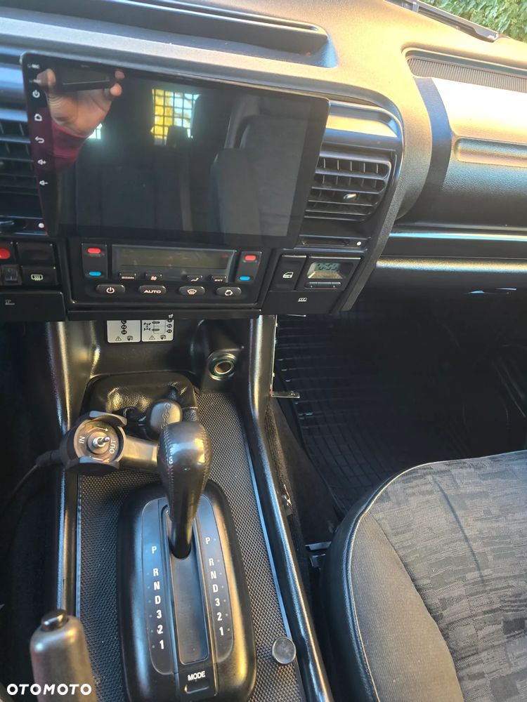 Land Rover Discovery - 9