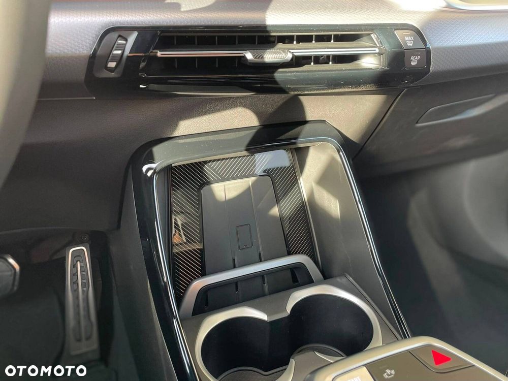 BMW X1 - 24