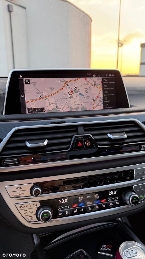 BMW Seria 7 740Li sport - 20