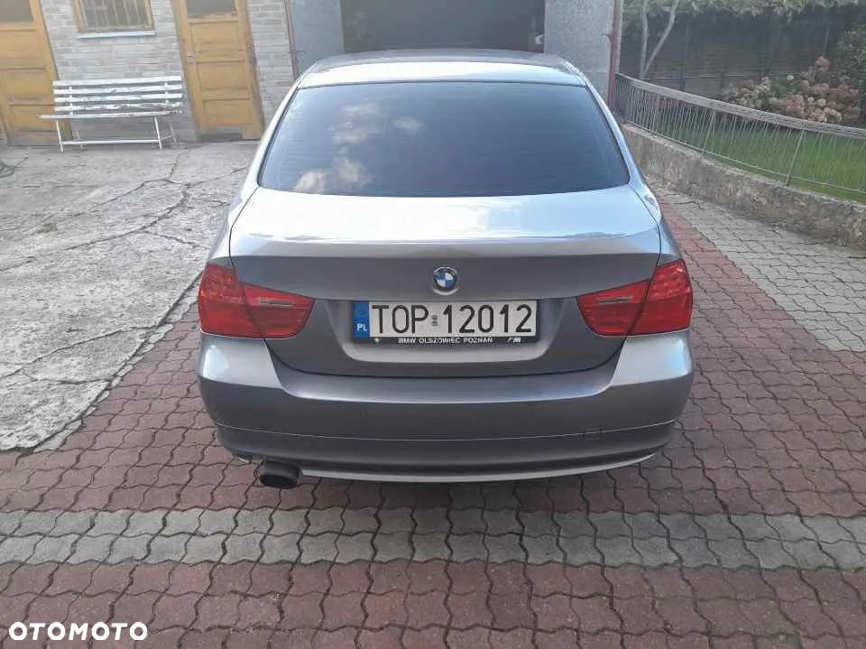 BMW Seria 3 320d - 11