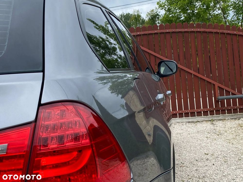 BMW Seria 3 318i - 32