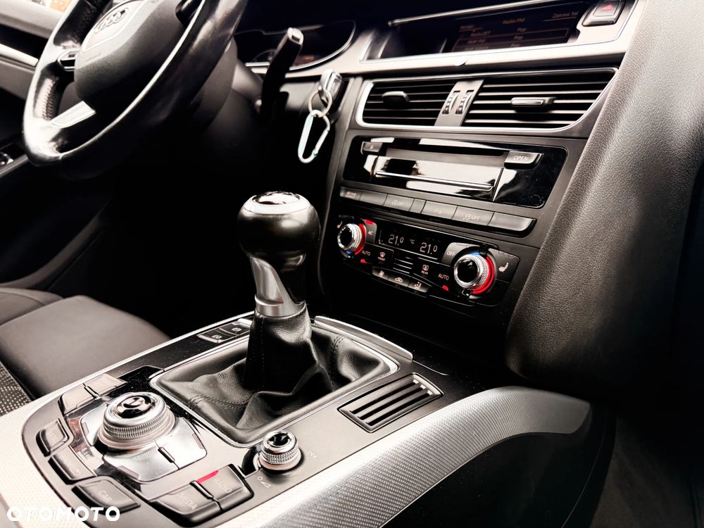 Audi A4 Avant 2.0 TDI clean diesel Quattro - 24