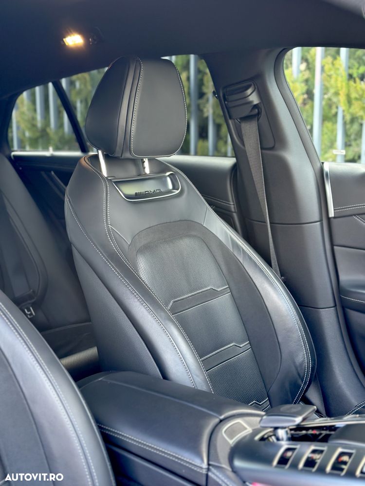 Mercedes-Benz AMG GT - 12