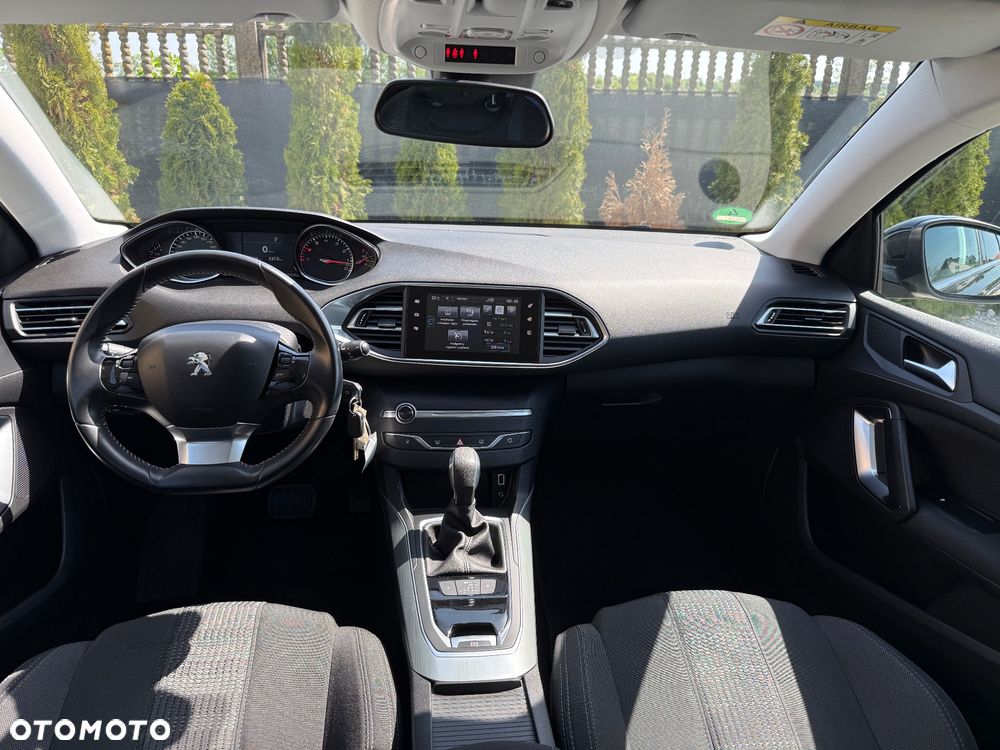 Peugeot 308 - 23
