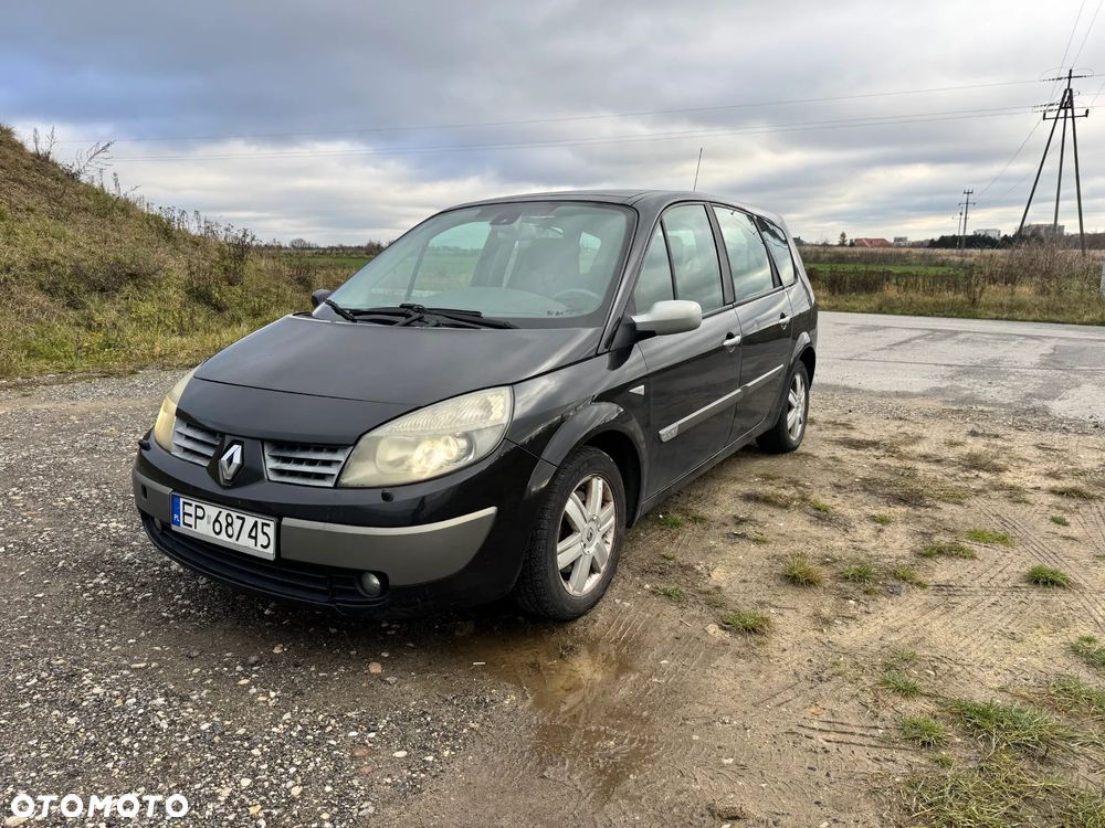 Renault Grand Scenic - 12