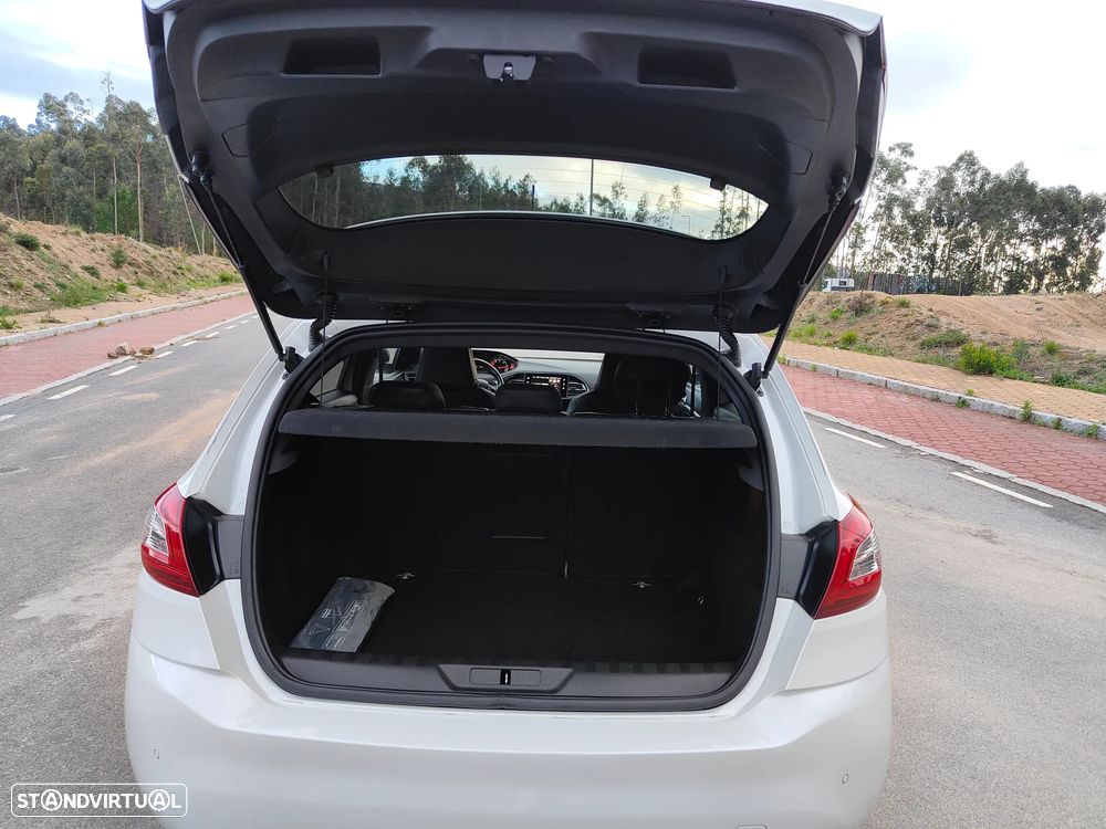 Peugeot 308 - 7
