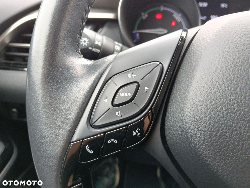 Toyota C-HR 2.0 Hybrid Executive - 16